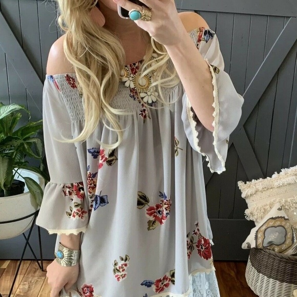 Boutique Grey Floral Off the Shoulder Tunic Blouse - Picture 2 of 8